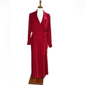 Pajamagram red velour / velvet long length robe Size Medium / Large (M / L)